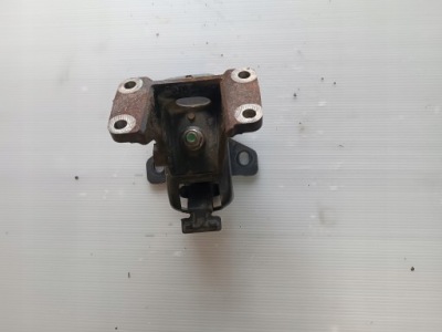 Toyota оригинальный номер 12361-30150 подушка двигателя кронштейн фото №1