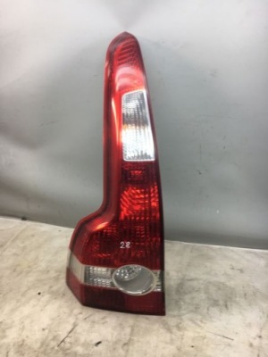 Volvo v50 лампа левая задняя 30678745 фото №1