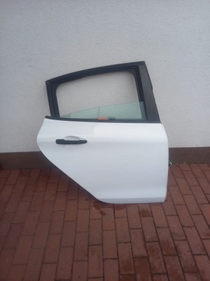 Двері правий задня peugeot 208 i фото №1