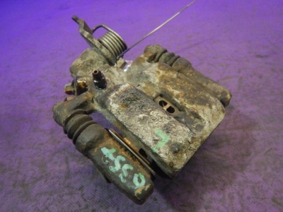 Honda accord vi coupe супорт гальмівний задня лівий фото №1