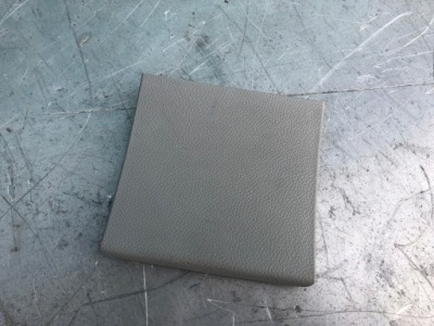 Mercedes w204 заглушка пластик туннель a2046820116 фото №1