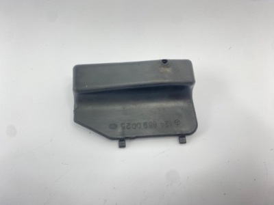 Защита пластик фаркопа замка капот mercedes w124 1248890025 фото №1