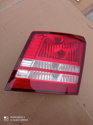 DODGE JOURNEY LAMP RIGHT NEW CONDITION ORYG.  