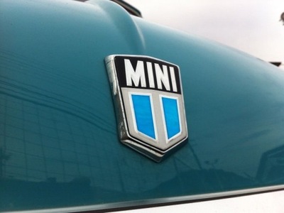 MINI AUSTAN FRONT EMBLEM 1960 For the Bonnet