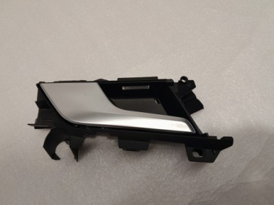 Audi a4 b9 рестайлинг  ручка внутренняя левый задний  8w0839019a фото №1