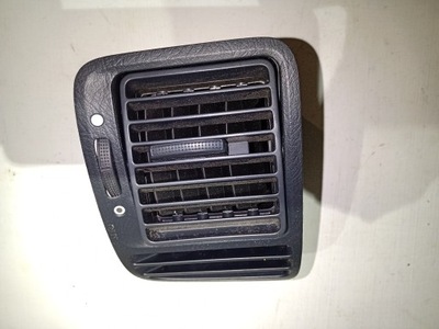 Honda stream решітка обдув права фото №1