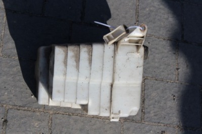 Резонатор воздуха avensis t25 vvti 17893-0h040 фото №1