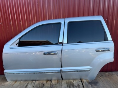 Jeep grand cherokee wk дверь левый перед ps2 igły w цвет фото №1