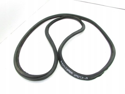 Mercedes w251 прокладка ниша багажника фото №1