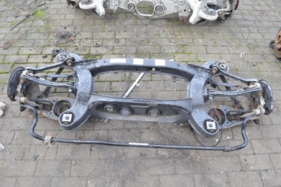 Mercedes w172 підвіска балка задня 1723504001 фото №1