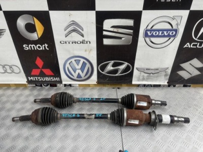 Tesla model s рестайлинг  приводной вал левая перед 1030616 1030615 фото №1