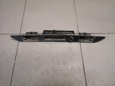 Накладка освещение номерного знака audi a4 b7 8e0827574c фото №1