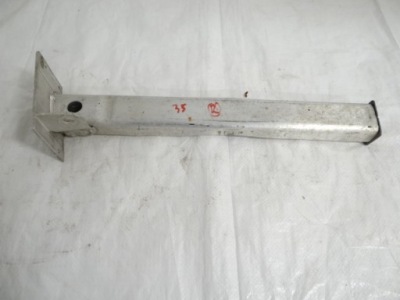 Citroen berlingo iii зона деформации кронштейн балка правая фото №1