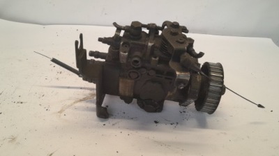 Vw transporter t4 2.4d насос впрыскная 074130108g фото №1