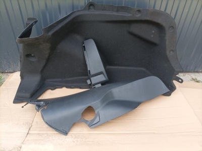 Toyota corolla e21 sedan обшивка багажника правый фото №1