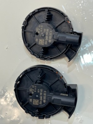 Датчик удара audi a4 b9 4m0955557a фото №1