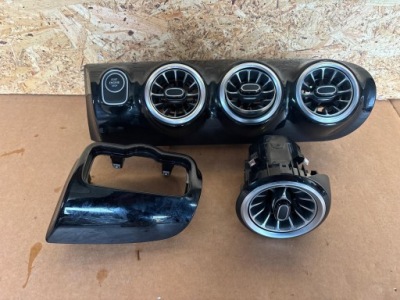 Впуск решітка обдув dekor mercedes cla w118 фото №1