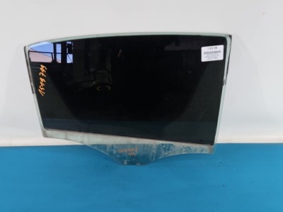 Скло двері задня права mercedes w176 hb 5d 12-15 фото №1