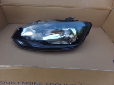 Vw polo левая лампа передняя фото №1