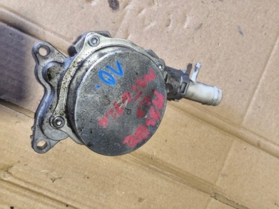 Renault master 2.3 dci насос вакуум 146505335r фото №1
