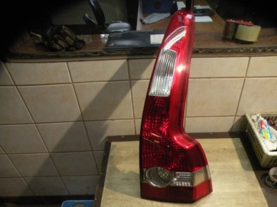 Volvo v50 04-07 лампа задняя правая фото №1