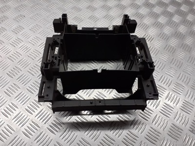 Рамка радио корзина mercedes w203 a2036890216 фото №1