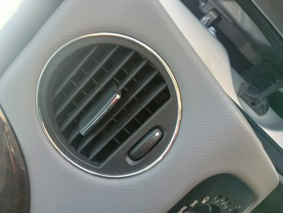 Решётка обдув правая mercedes cls w219 c219 фото №1