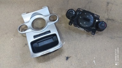 Панель средний fiesta mk7 фото №1