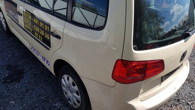 Vw touran 10-15 чверть крила ліва задня фото №1