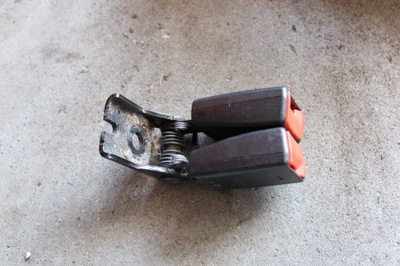 Ford fiesta mk7 защёлки ремней задняя фото №1