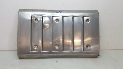 Mercedes actros 960 накладка бічна правий хром фото №1