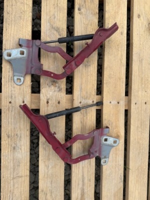 Alfa romeo stelvio петлі капот лівий правий фото №1