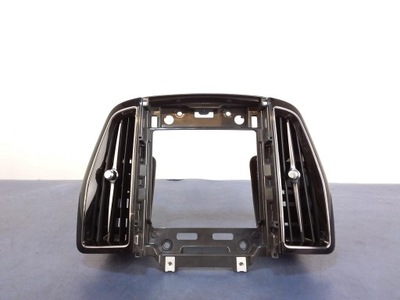 Volvo xc60 ii рамка дисплея ґрати обдув фото №1