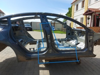 Tesla model 3 порог bok правый блок двигателя фото №1