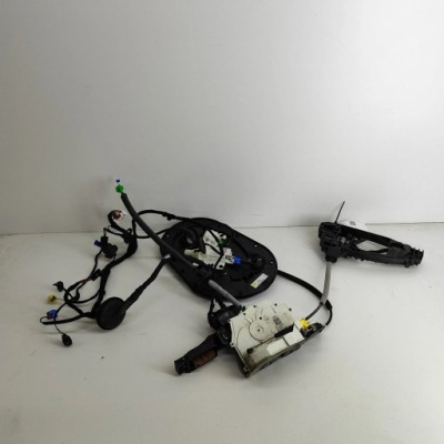 Audi q8 2018 правая сторона замок дверь передних фото №1