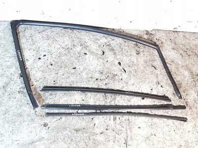 Уплотнители стекло правый перед kpl renault laguna ii фото №1