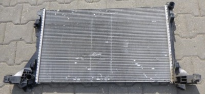 Renault master радиатор 214106556r фото №1