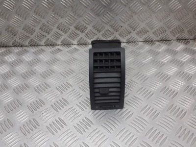 Решітка обдув ліва vw polo iv 9n 6q0819703 фото №1