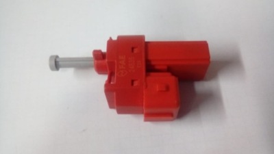 Датчик зчеплення ford оригінальний номер 1143409 фото №1