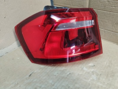 Vw golf sportsvan лампа левая задняя 510945095s фото №1