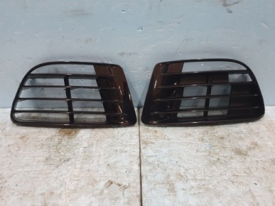 Решітка бампера vw golf 6 vi 5k0 r20 права ліва перед фото №1