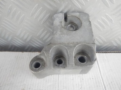 Mitsubishi outlander iii phev кронштейн опора двигателя фото №1