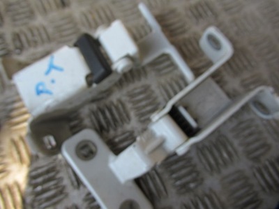 Dacia dokker lift петли дверь правый задняя 904000869r фото №1