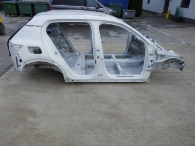 Volvo xc40 2021 2022 четверть правый задняя задний крыло фото №1