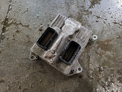 Signum lift 2.2 блок керування двигуна ecu 55558714 фото №1