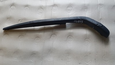 Toyota auris 07-12 важіль двірники задня фото №1