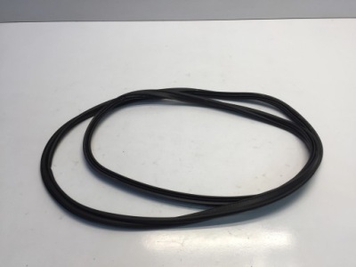 Audi a3 8y 2021 прокладка кузовная крышки багажника фото №1