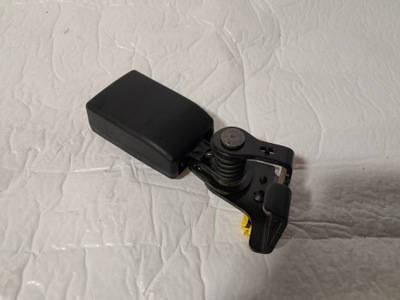 Mercedes w176 замок поперечина лівий задня a1768600369 фото №1