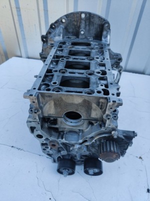 9h01 блок двигателя 1,6 hdi peugeot citroen фото №1