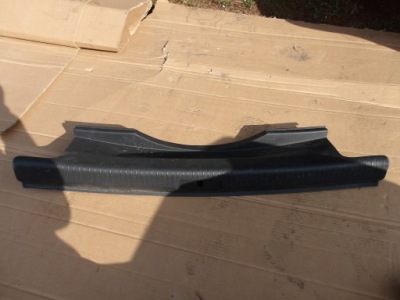 Захист  поріг багажника vw golf vii 5g6863459l фото №1